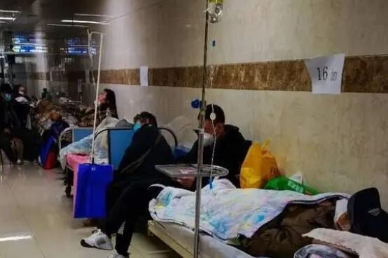 生死急診室:2分鐘接診一個(gè)病人 原因竟是這樣簡直太無奈了