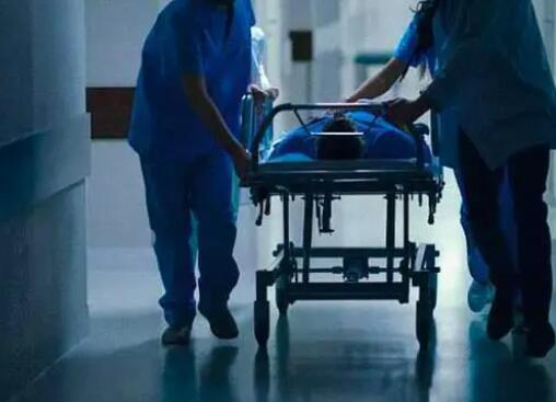 生死急診室:2分鐘接診一個(gè)病人 究竟是怎么回事？