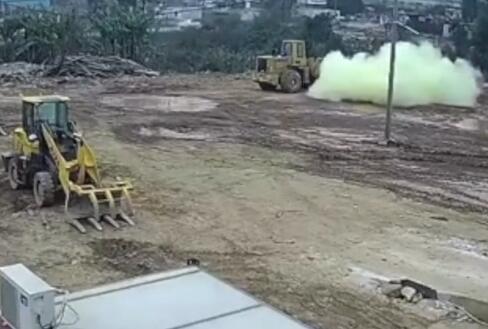 廣西一村莊毒氣泄漏有人當(dāng)場中毒 到底是什么原因?qū)е滦孤?></EM><SPAN>廣西一村莊毒氣泄漏有人當(dāng)場中毒 到底是什么原因?qū)е滦孤?/SPAN></A></LI>
        <LI><A href=