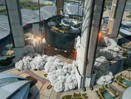 武漢國(guó)博用特效“加建”太空電梯 到底是什么情況?