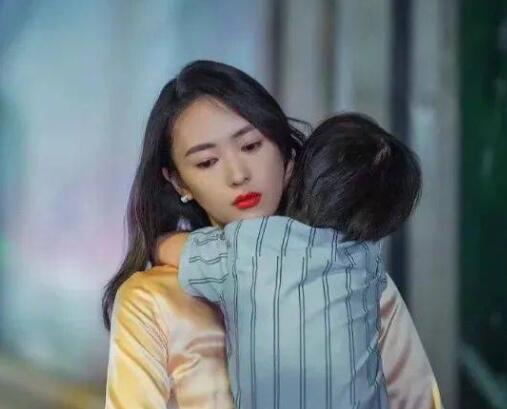 爭奪“冠姓權(quán)”的媽媽 想被人看見 背后真相曝光簡直太驚人了