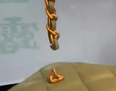 香奈兒回應(yīng)2萬(wàn)包包15分鐘斷了 到底是什么情況?