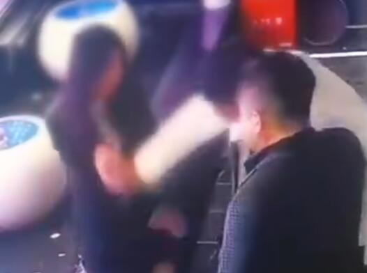 女子KTV遭陌生男子襲胸 警方回應 結果真的令人大吃一驚