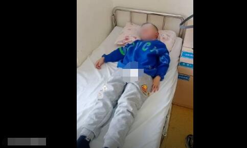 男童被幼兒園關(guān)辦公室一天:不給水喝 到底是什么情況?