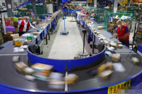 全國快遞業(yè)務(wù)量突破200億件 到底是什么情況?