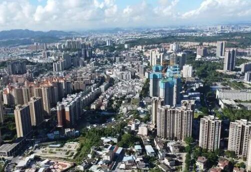 你打算買(mǎi)房嗎?市民:不是非得買(mǎi) 到底是什么情況?