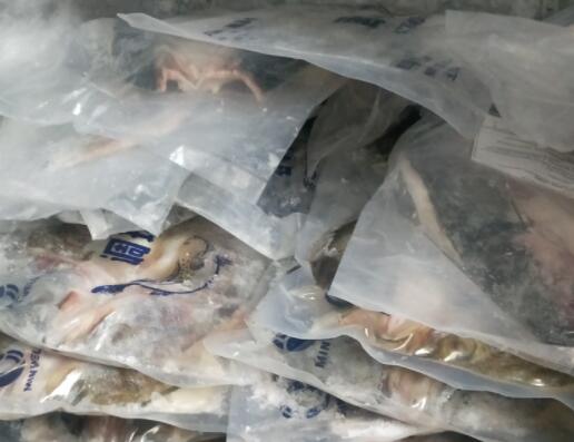 半天妖烤魚垃圾桶撈回餐食又端上桌 原因揭秘直接讓人傻眼了