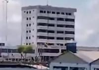 厄瓜多爾6.5級地震:房屋震落水中 現場畫面真的太嚇人了