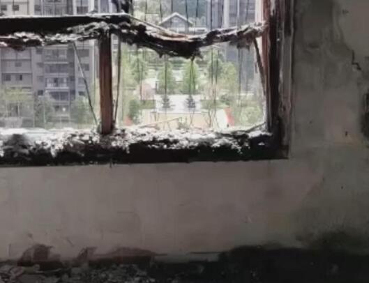 房屋起火9歲男童窗外求救后墜亡 原因竟是這樣實(shí)在是太意外了