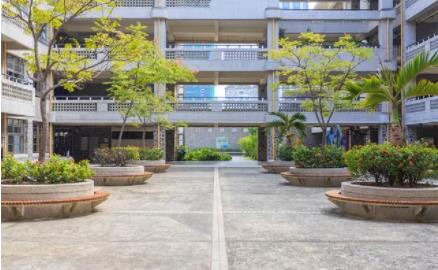 女生戴假發(fā)進入男浴室偷拍?官方回應(yīng) 真相到底是什么?