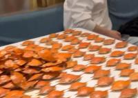 店家回應(yīng)7人吃自助炫300多個(gè)螃蟹 原因太出乎意料了 