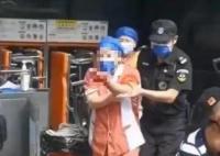 猛咬保潔阿姨男子疑有精神病 真相離譜實(shí)在是太荒唐了