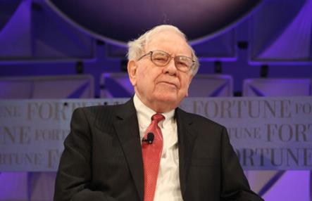 巴菲特稱招人從不看學(xué)歷 背后原因簡(jiǎn)直驚呆了眾人