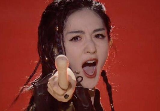 浪姐4回應(yīng)一公舞臺(tái)爭(zhēng)議 真相曝光簡(jiǎn)直太驚人了 