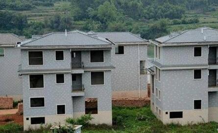 男子花10萬塊買了8套房 真相揭露真的令人大吃一驚