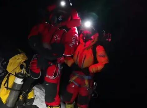 科考隊員向珠峰峰頂挺進 具體事件經(jīng)過是什么?