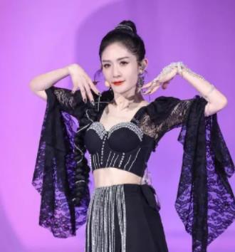 謝娜二公第一 面紗完成度很高舞蹈動作瀟灑