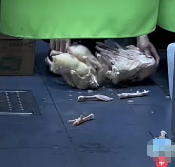 米線門店回應(yīng)員工腳踩雞肉解凍 原因竟是這樣實在是太意外了