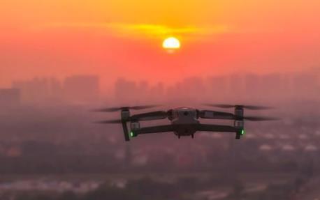 女子稱住17樓未穿衣遭無人機偷拍 背后真相簡直驚呆了眾人