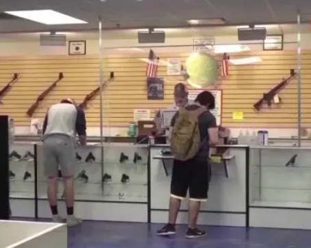 美國(guó)巴爾的摩槍擊事件已致2死28傷 其中3人傷勢(shì)嚴(yán)重