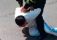 男子加油站點(diǎn)燃摩托車引發(fā)火災(zāi) 背后原因簡(jiǎn)直驚呆了眾人