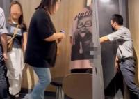5女子以女廁難等為由進(jìn)餐廳男廁 細(xì)節(jié)揭秘簡(jiǎn)直驚呆了眾人
