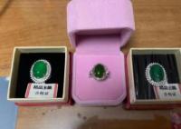 老人送醫(yī)生鉆石被拒后又送翡翠戒指 真相曝光簡直太驚人了