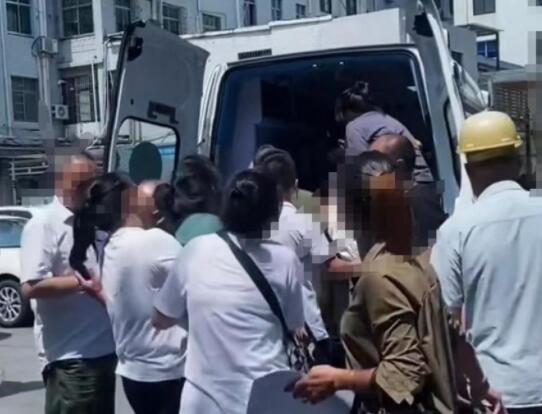 殯儀館證實(shí)岳陽(yáng)17歲男子中槍身亡 到底是什么情況?