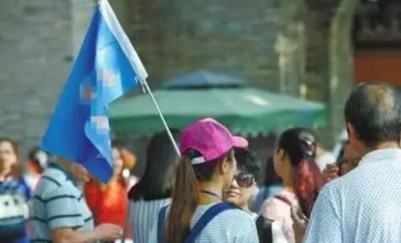 游客投訴強(qiáng)制購物被懟刀架脖子上了? 真相曝光簡直太驚人了