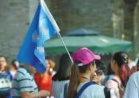 游客投訴強制購物被懟刀架脖子上了? 真相到底是什么?