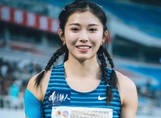 吳艷妮哪個大學(xué)畢業(yè)的?