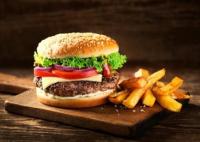 女子吃2口漢堡趕高鐵過敏險休克 真相曝光簡直太驚人了