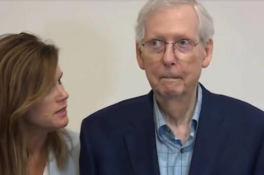 81歲美共和黨領(lǐng)袖發(fā)言時突然僵住 真相曝光簡直太驚人了