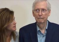 81歲美共和黨領(lǐng)袖發(fā)言時(shí)突然僵住 真相曝光簡直太驚人了