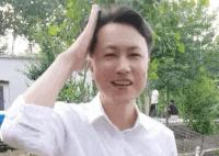 那些被“秀才”圈粉的中老年女性 真假“秀才”層出不窮