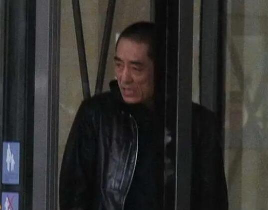 網(wǎng)友吐槽瀏覽器推送張藝謀謠言 真相到底是什么?