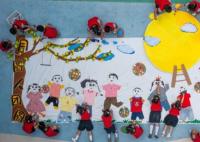 年輕人早早爭做中秋節(jié)顯眼包 精美傳統(tǒng)造型的燈籠