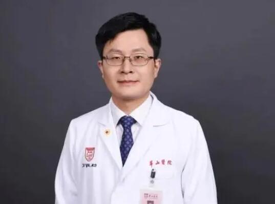 年輕人忘東忘西是阿爾茨海默病嗎? 是環(huán)境和遺傳因素共同參與造成的