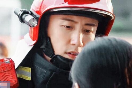 他從火光中走來南初和林陸驍是雙潔嗎?