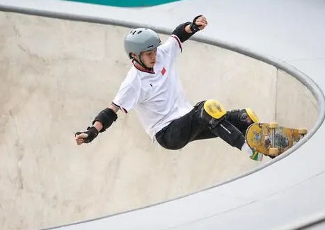 中國(guó)誕生最年輕亞運(yùn)冠軍是誰(shuí)?