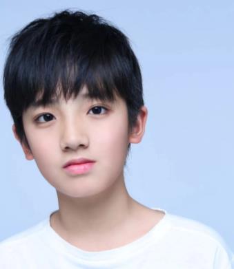 花溪記李初陽扮演者是誰?