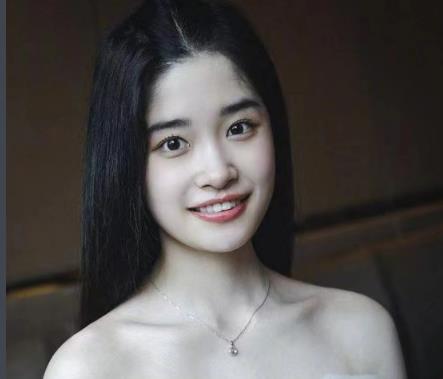 堅(jiān)如磐石孫藝洲和誰(shuí)接吻?