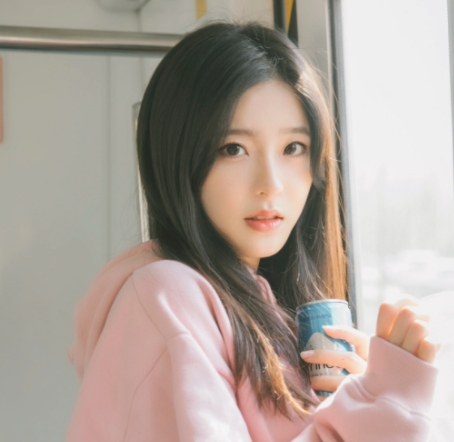 王嘉麗個人簡歷 王嘉麗多大了有哪些代表作?