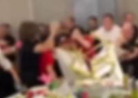 婚禮雙方親戚斗毆 新娘被批沒(méi)教養(yǎng) 婚禮變成了一場(chǎng)混亂的斗毆