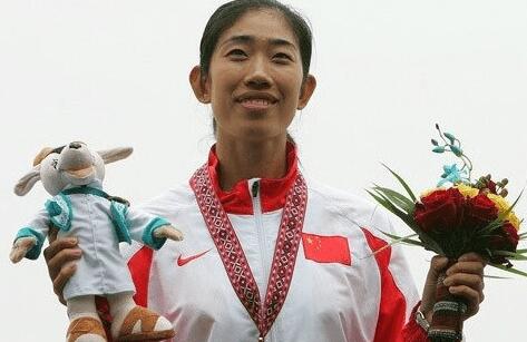 李穎的兒子和女兒都是誰(shuí)?