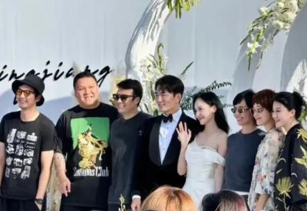 有明星嘉興結(jié)婚? 好多明星吃席:郭碧婷向佐一家三口、馬伊琍