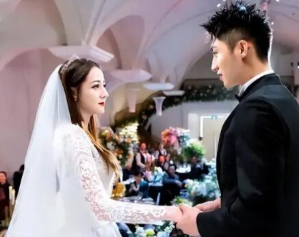 黃景瑜和迪麗熱巴真的結婚了嗎？