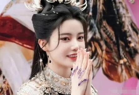 千朵桃花一世開正式開機(jī) 張彬彬?qū)O珍妮王子璇齊聚儀式現(xiàn)場