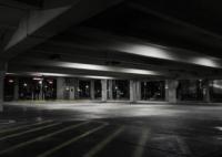 貨車停放10多天司機被發(fā)現(xiàn)早已身亡 公司以為沒錢還貸款故意不接電話