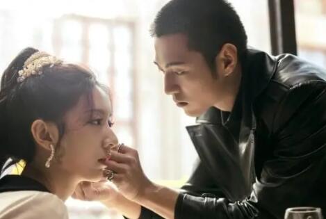 迷情莊園朱冠文扮演者是誰?